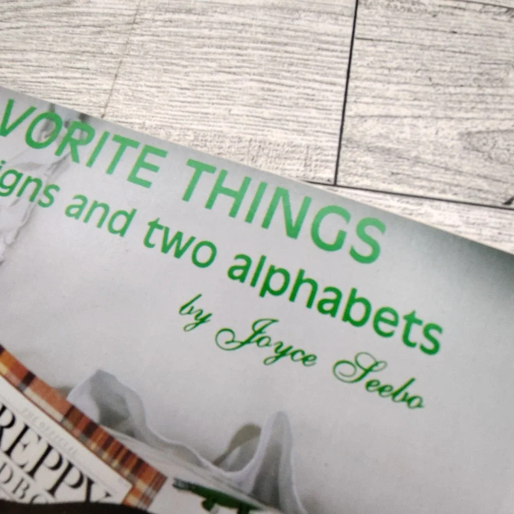 Cross-Stitch Mini Favorite Things 24 Designs 2 Alphabets by Joyce Seebo 1981 Vtg